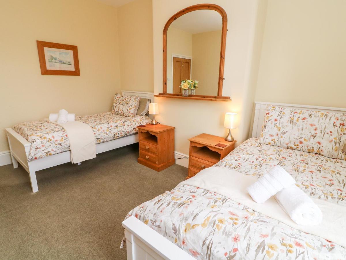 Westmorland Cottage 그레인지오버샌즈 외부 사진