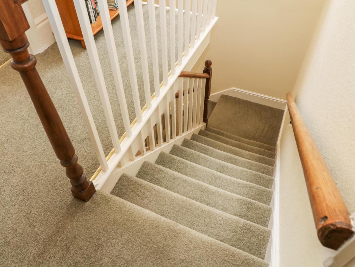 Westmorland Cottage 그레인지오버샌즈 외부 사진