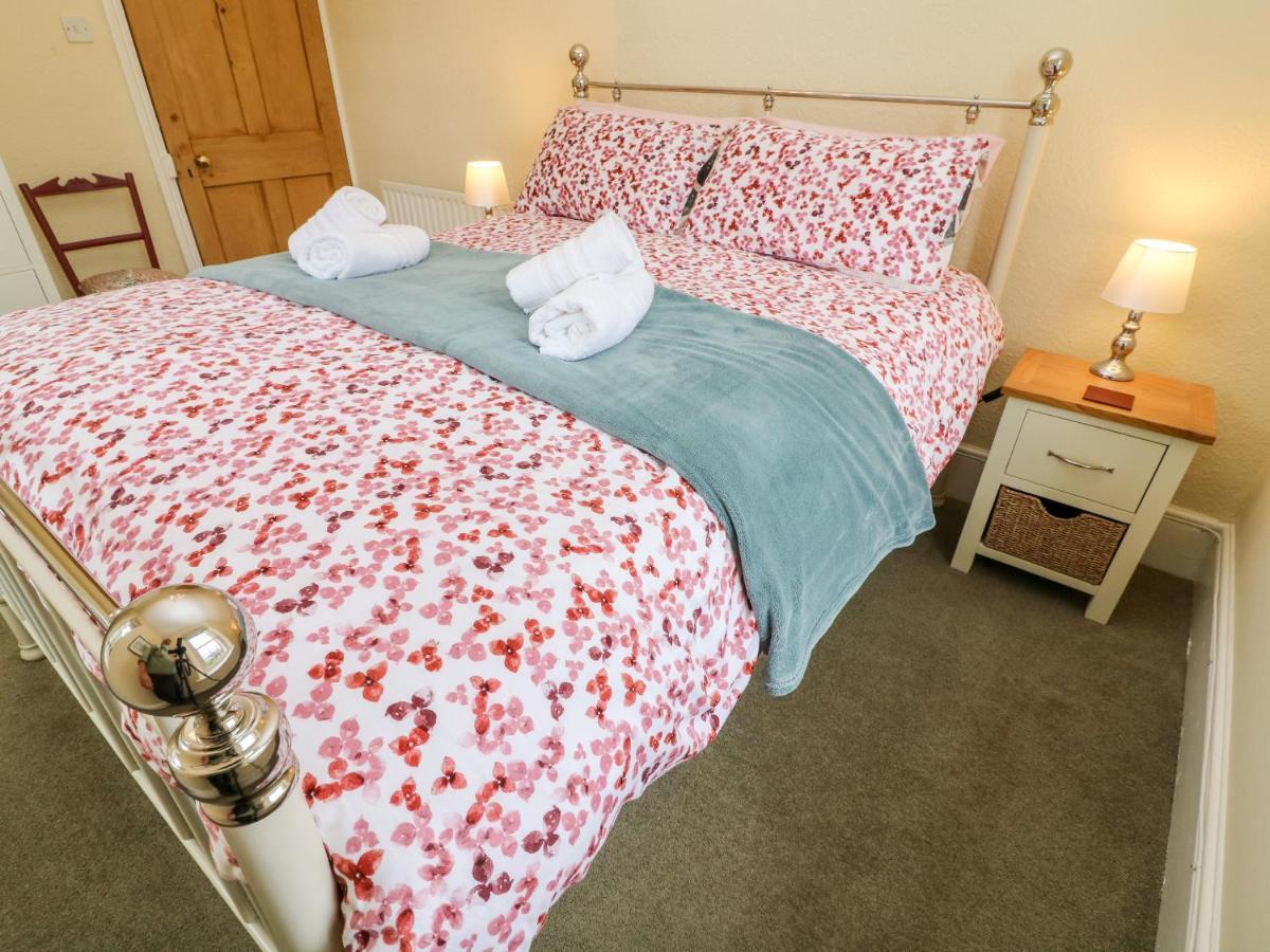 Westmorland Cottage 그레인지오버샌즈 외부 사진