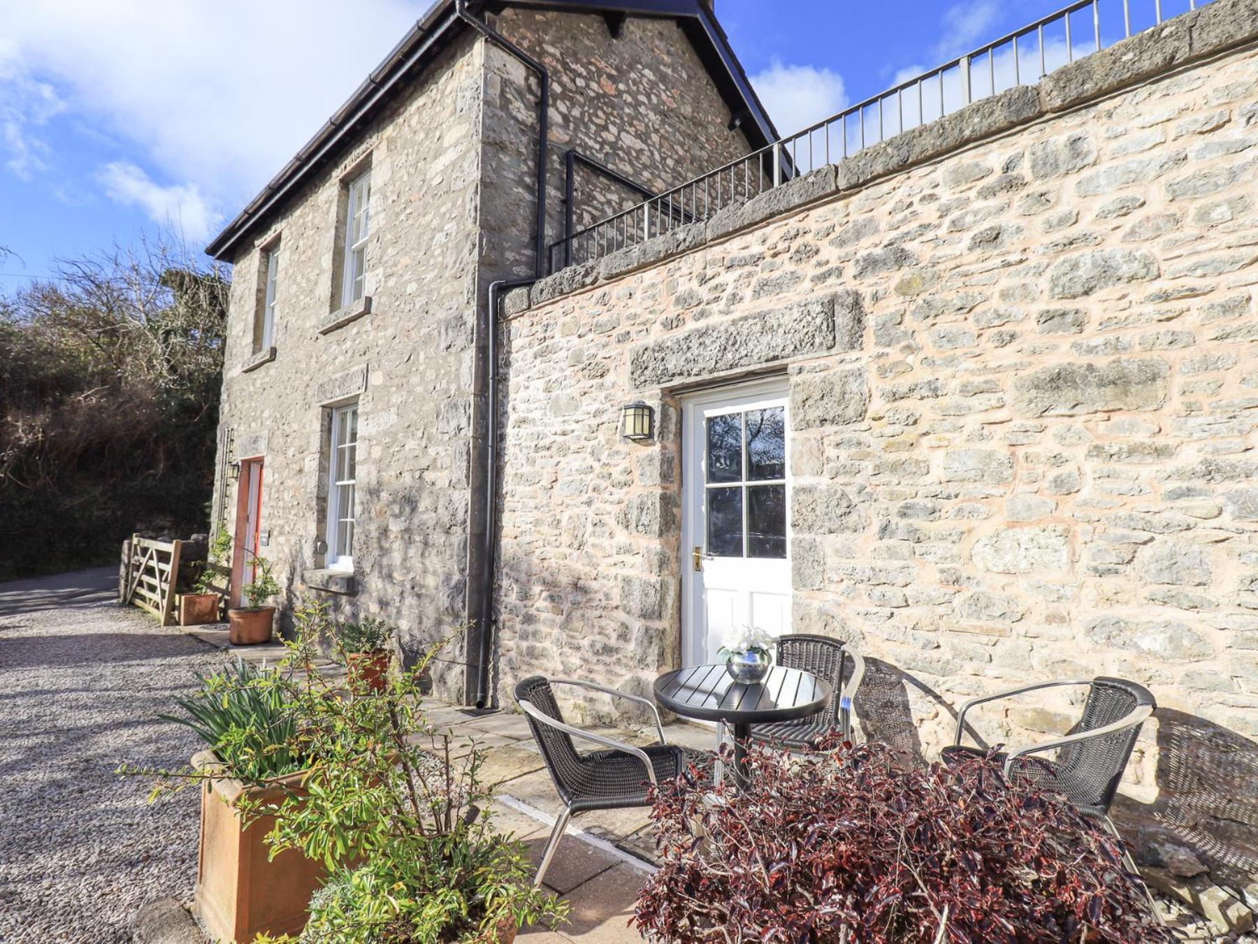 Westmorland Cottage 그레인지오버샌즈 외부 사진